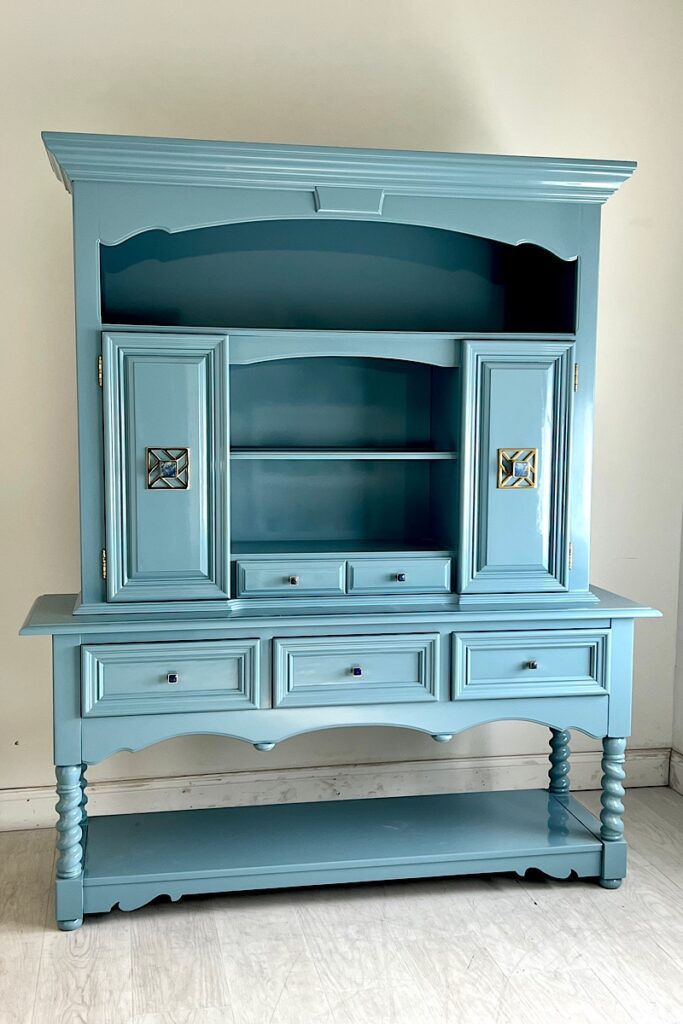 Oval Room Blue hutch after