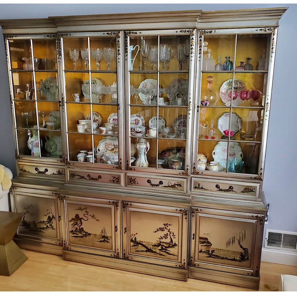 China Cabinet With Beveled Glass